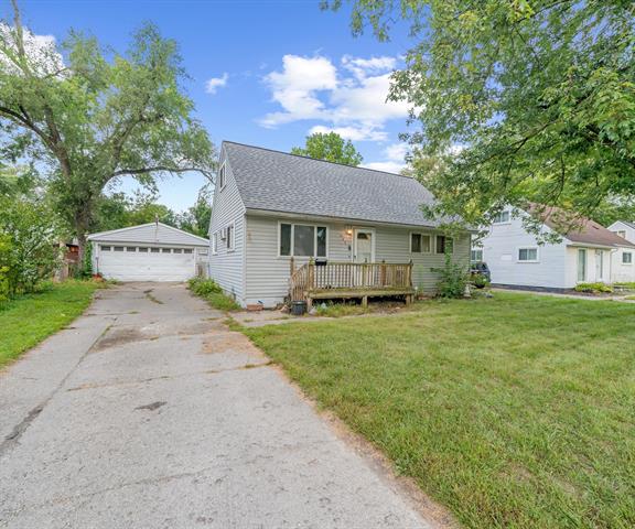 front view picture of 640 Woodlawn Avenue, Ypsilanti, MI. 48198
