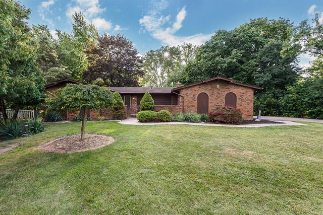 front view picture of 1085 Harold Circle, Ann Arbor, MI. 48103