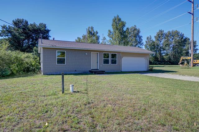 front view picture of 5975 Barney Road, Traverse City, MI. 49684