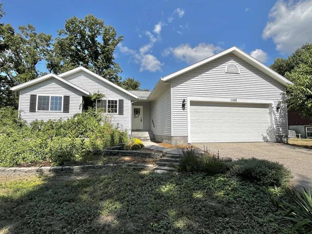 front view picture of 1162 Elsa Avenue, Muskegon, MI. 49441