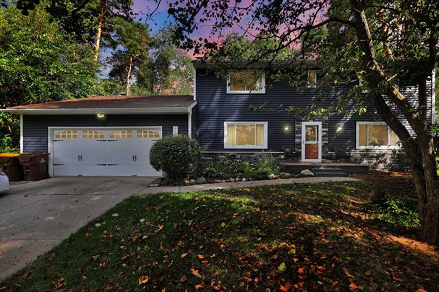 front view picture of 2184 Belding Court Court, Okemos, MI. 48864