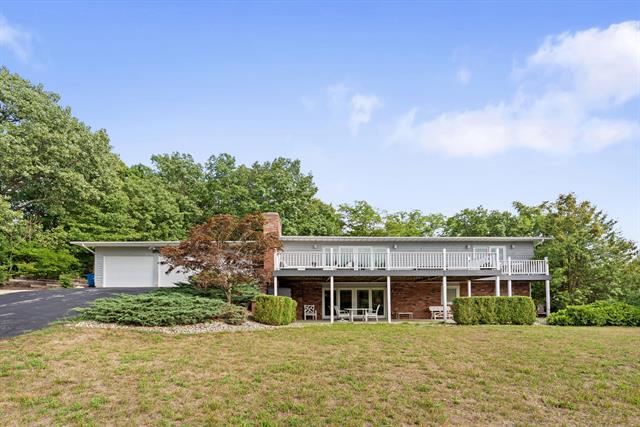 front view picture of 48020 Ridge Road, New Buffalo, MI. 49117