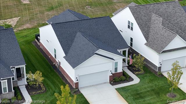 front view picture of 1607 Moss Drive, Milford, MI. 48381