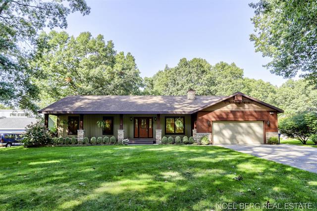 front view picture of 15843 Brucker Street, Grand Haven, MI. 49417