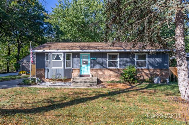 front view picture of 3257 Gladiola Avenue Sw, Wyoming, MI. 49519