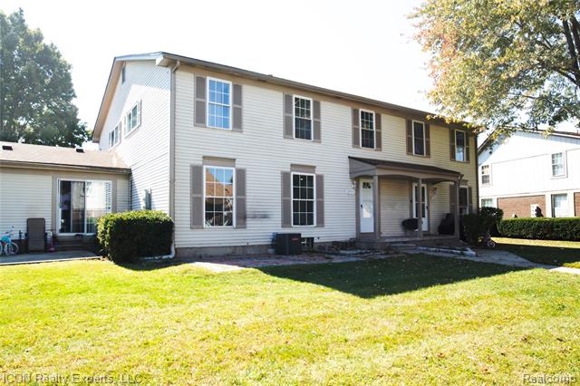 front view picture of 35517 Turner Drive, Sterling Heights, MI. 48312