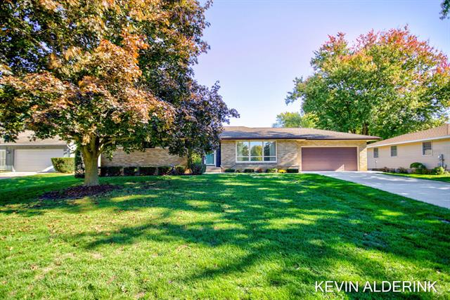 front view picture of 263 S Jefferson Street, Zeeland, MI. 49464