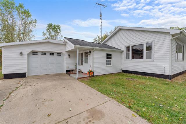 front view picture of 14980 Forrister Road, Hudson, MI. 49247