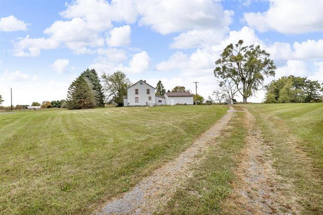 front view picture of 13868 Phal Road, Grass Lake, MI. 49240