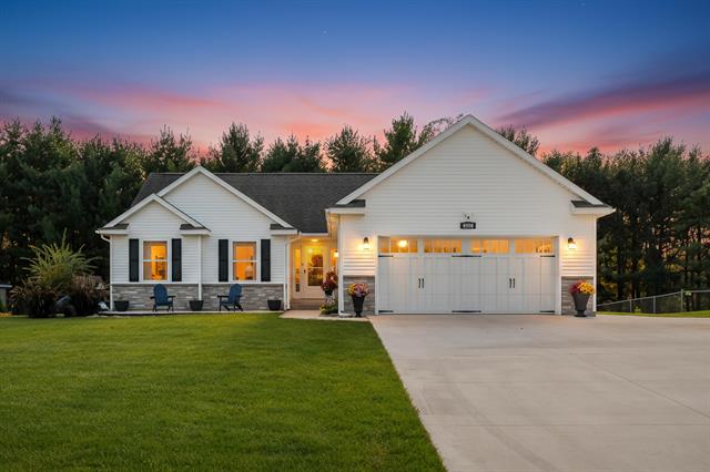 front view picture of 6956 Country Meadows Drive, Kalamazoo, MI. 49048