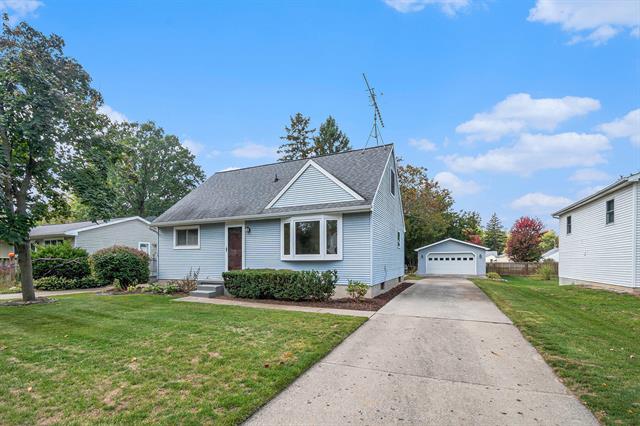 front view picture of 6810 Meese Drive, Lansing, MI. 48911