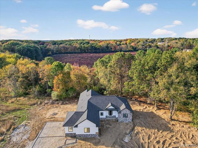 front view picture of 4050 Metamora Ridge, Metamora, MI. 48455