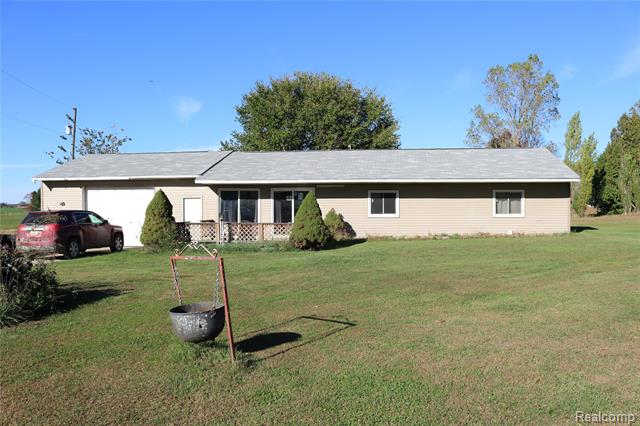 front view picture of 5794 Arbela Road, Millington, MI. 48746