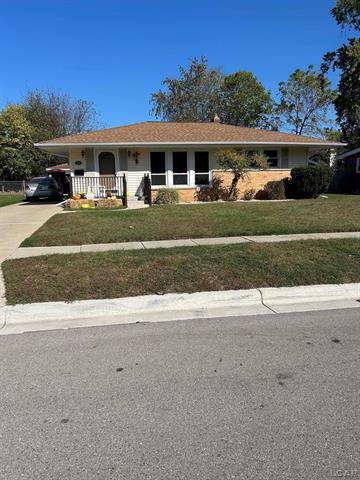 front view picture of 511 Nokomis Street, Tecumseh, MI. 49286