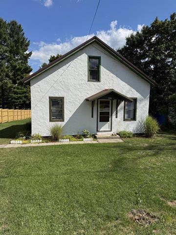 front view picture of 530 Cherry Street, Baldwin, MI. 49304