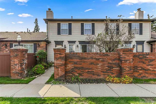 front view picture of 41109 Southwind Drive, Canton, MI. 48188