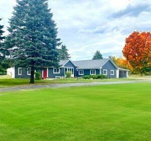 front view picture of 5399 Durfee Road, Eaton Rapids, MI. 48827