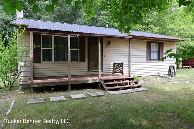 front view picture of 4526 W Bard Road, Whitehall, MI. 49461