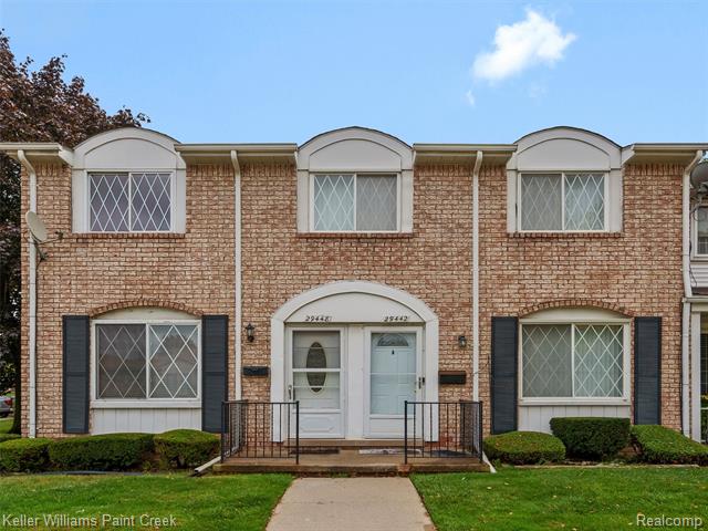 front view picture of 29448 El Dorado Plaza, Warren, MI. 48088