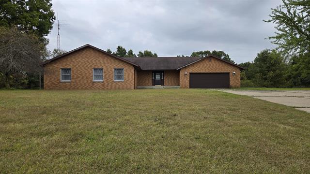 front view picture of 12986 Bellevue Road, Battle Creek, MI. 49014