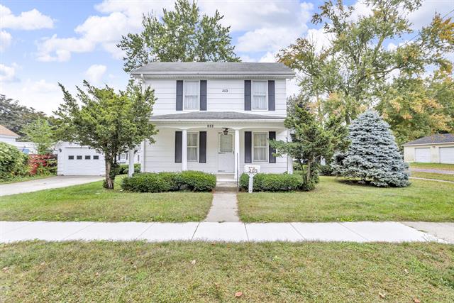 front view picture of 205 E Chestnut Street, Morenci, MI. 49256