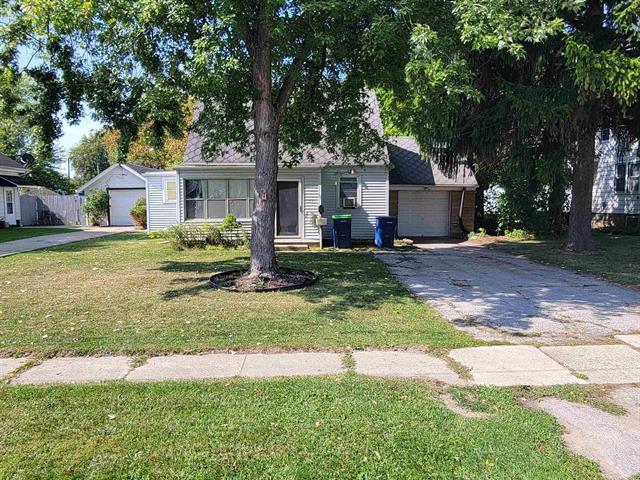 front view picture of 3051 Schaefer Street, Saginaw, MI. 48604