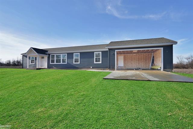 front view picture of 5165 N Irish Road, Davison, MI. 48423