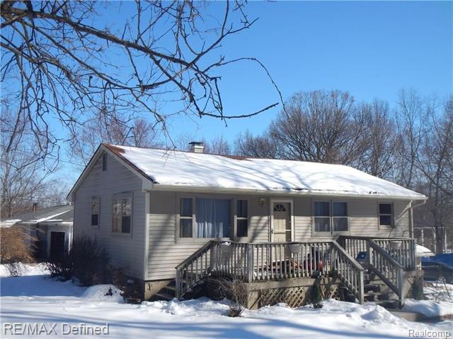 front view picture of 9514 Cornell Ave, Clarkston, MI. 48348