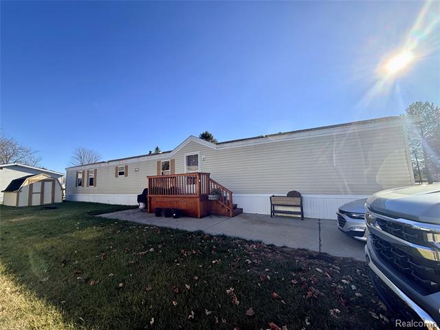 front view picture of 6010 Indian, Fort Gratiot, MI. 48059