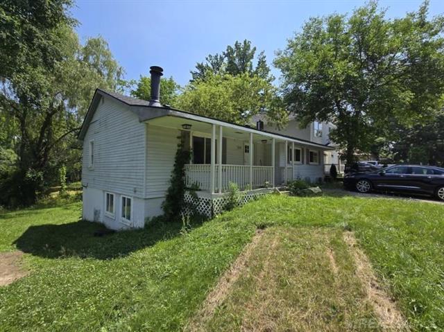 front view picture of 506 N Conklin Dr, Lake Orion, MI. 48362