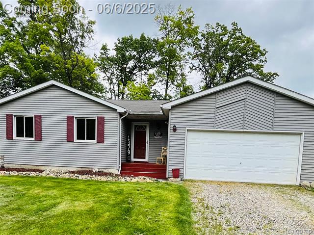 front view picture of 1379 Walter S Hall Dr, Lake Orion, MI. 48362