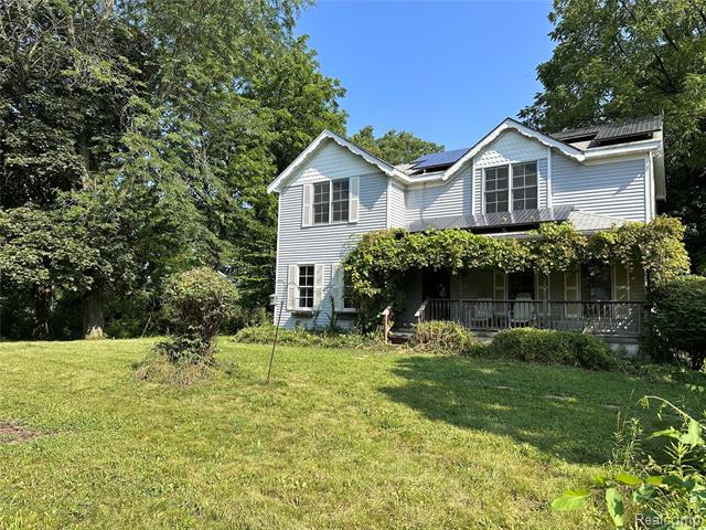 front view picture of 8650 Oakhill Rd, Clarkston, MI. 48348