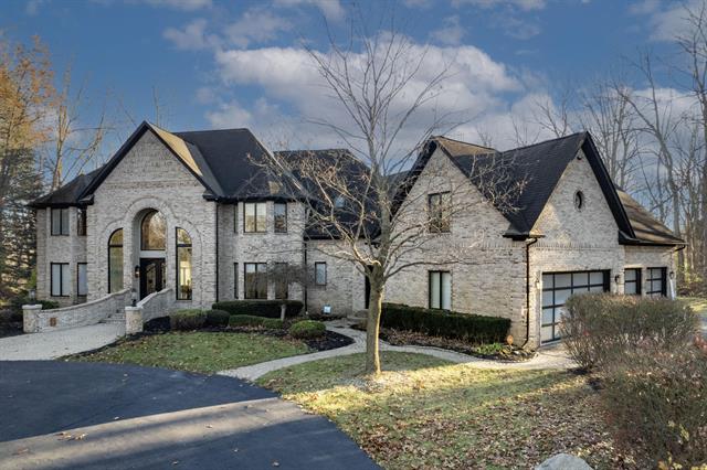 front view picture of 30 Piney Hill Rd, Oakland, MI. 48363