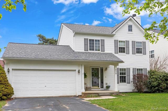 front view picture of 436 Pine Valley Ct, Oxford, MI. 48371