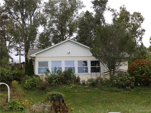 front view picture of 2087 Dunwoodie Ct, Ortonville, MI. 48462