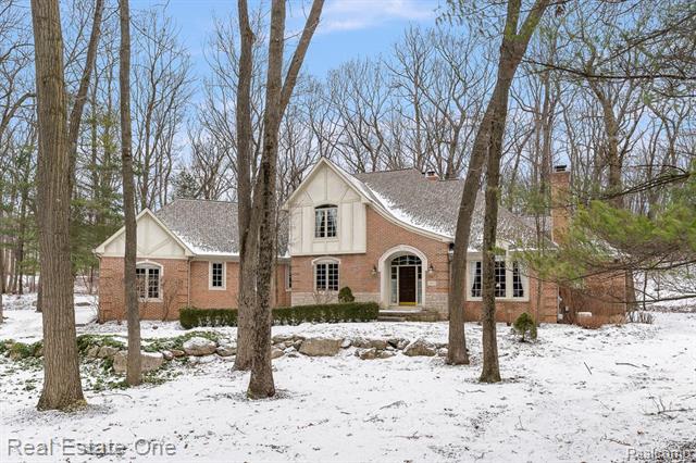 front view picture of 1150 Andante Ct, Oxford, MI. 48370
