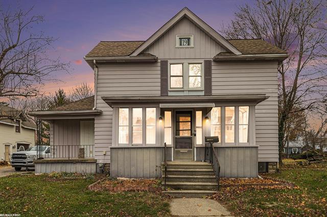 front view picture of 19 Ensley St, Oxford, MI. 48371