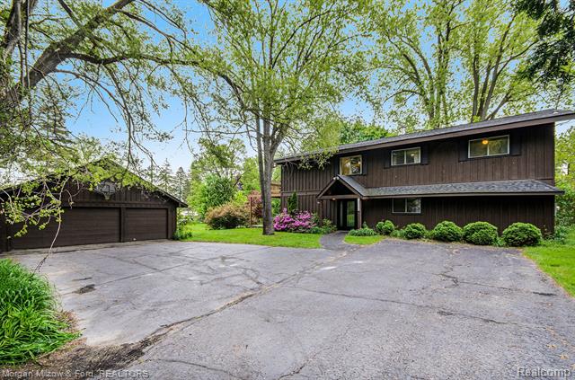 front view picture of 2030 Dunwoodie St, Ortonville, MI. 48462