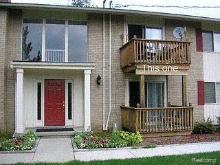 front view picture of 2941 Seymour Lake Rd, Oxford, MI. 48371