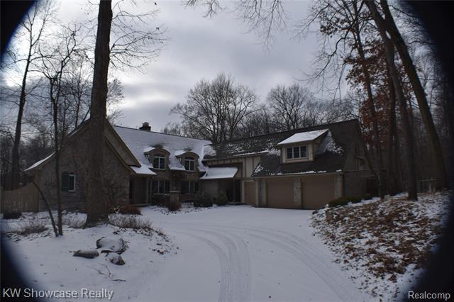 front view picture of 2536 Addison Hills Ct, Oxford, MI. 48370