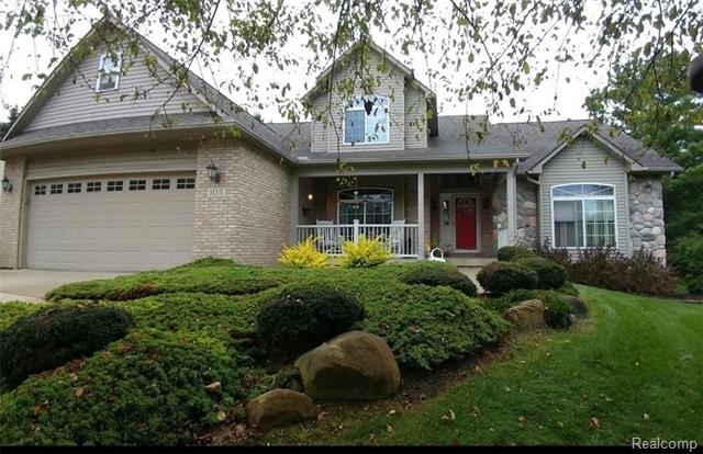 front view picture of 105 Crescent Hill Dr, Ortonville, MI. 48462