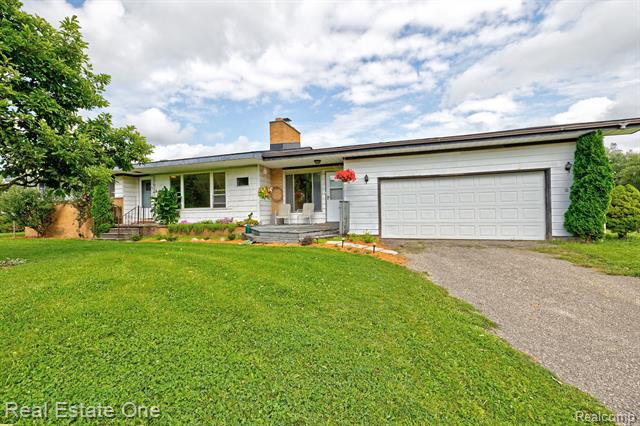 front view picture of 31 S Sashabaw Rd, Ortonville, MI. 48462