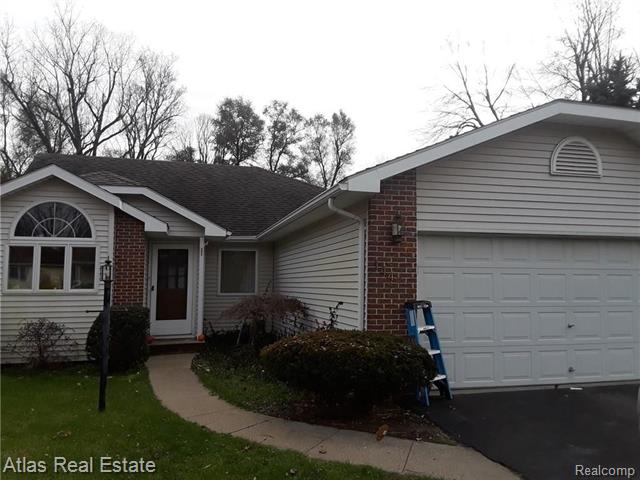 front view picture of 144 Ball St, Ortonville, MI. 48462
