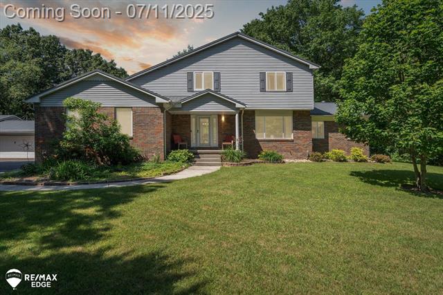front view picture of 416 State Park Rd, Ortonville, MI. 48462