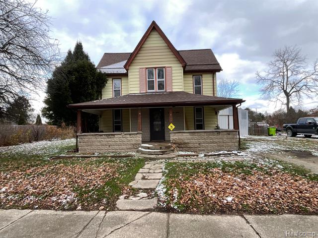 front view picture of 4530 East Rd, Leonard, MI. 48367