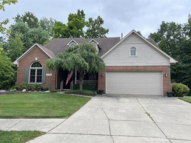 front view picture of 28717 Quarry Ct, Novi, MI. 48377