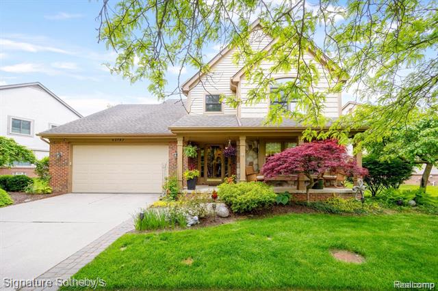 front view picture of 42797 Brookstone Dr, Novi, MI. 48377