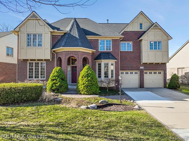 front view picture of 41547 Burroughs Ave, Novi, MI. 48377