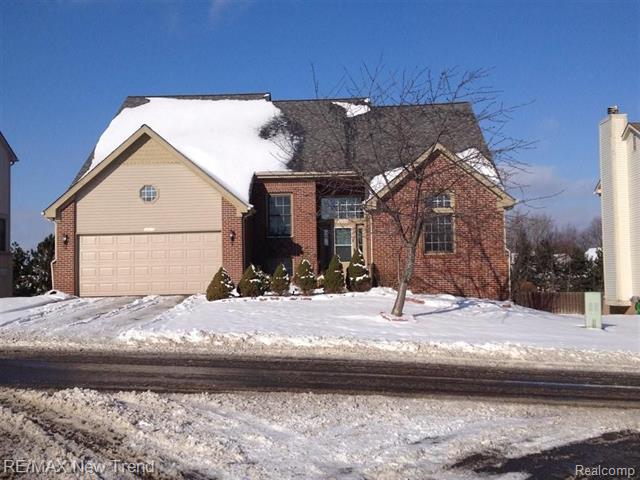 front view picture of 28975 Hearthstone Dr, Novi, MI. 48377