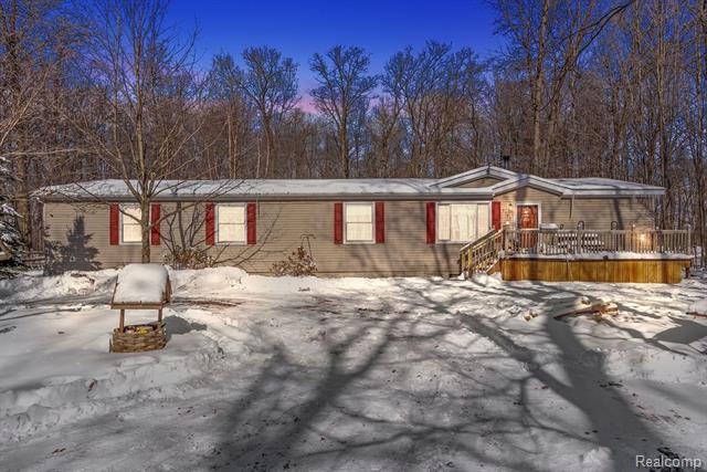 front view picture of 5143 Belford Rd, Holly, MI. 48442